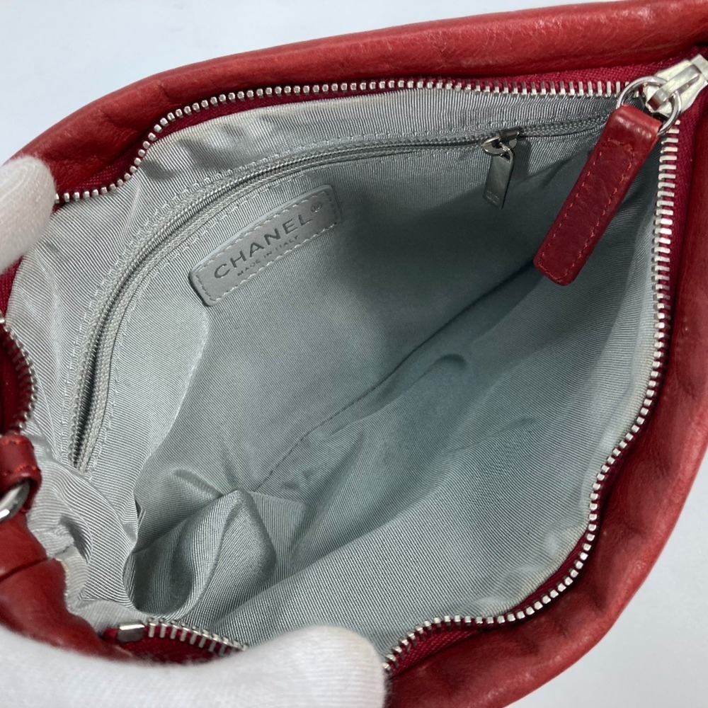 CHANEL Shoulder Bag - Picture 13 of 16